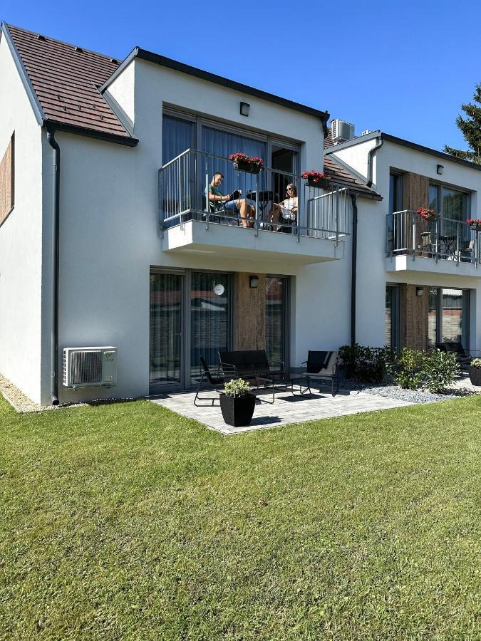 Linden Apartman 106 - Adults Only Мошонмадьяровар Экстерьер фото